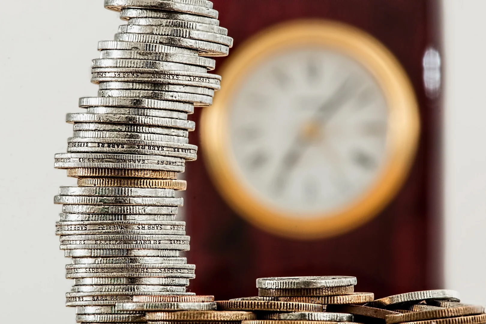 Read more about the article A PROPOSAL TO DEAL WITH OUR ANNUAL BUDGET DEFICIT AND THE RISING OF FED INTEREST RATES TO BOOST SALES OF US BONDS