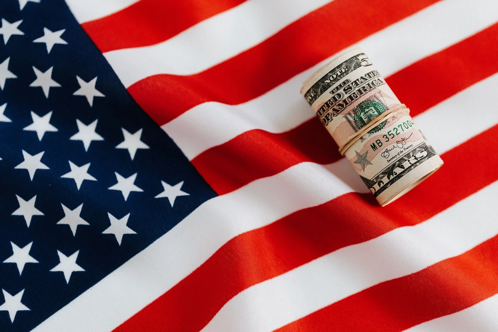 Read more about the article WHAT ARE WE TO DO WITH A LOOMING, PROJECTED FEDERAL ANNUAL BUDGET SHORTFALL OF $1 TRILLION DOLLARS AND FUTURE INTEREST RATE HIKES BY THE FED WHICH TRUMP ABSOLUTELY ABHORS